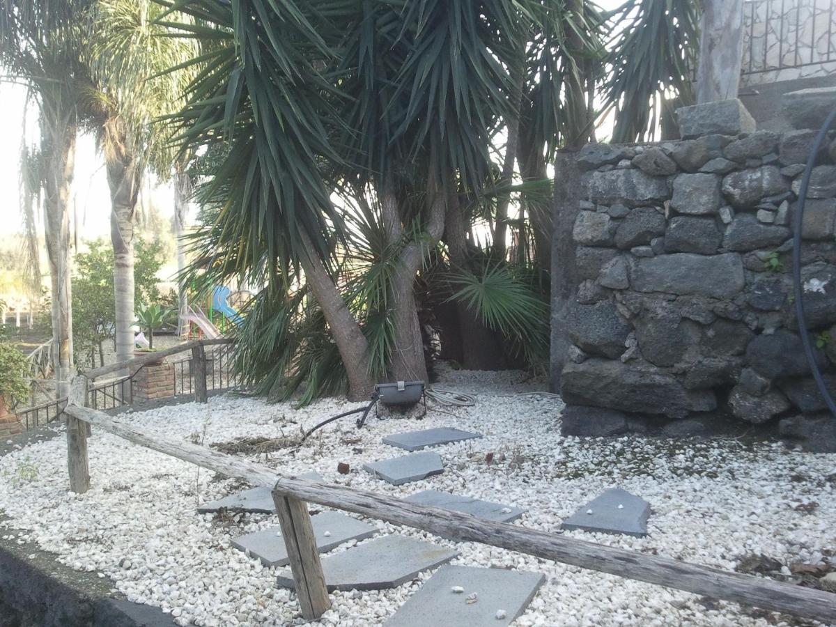 Le Grotte Bed & Breakfast Riposto Ruang foto